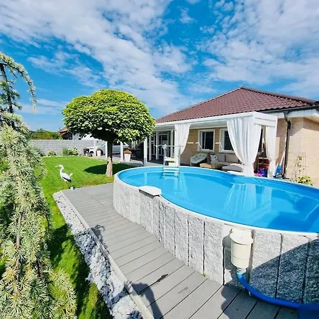 Luxus 5 Schlafzimmern Sauna Privater Pool Grosser Garten Ebersbach an der Fils