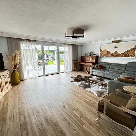 Luxus 5 Schlafzimmern Sauna Privater Pool Grosser Garten Ebersbach an der Fils