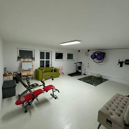 דירה Luxus 5 Schlafzimmern Sauna Privater Pool Grosser Garten